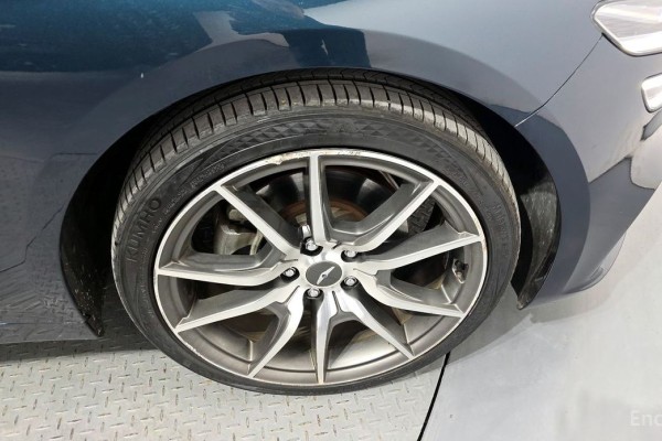 2022 Genesis G70 с пробегом 74 521 км