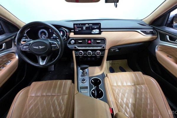 2022 Genesis G70 с пробегом 80 627 км