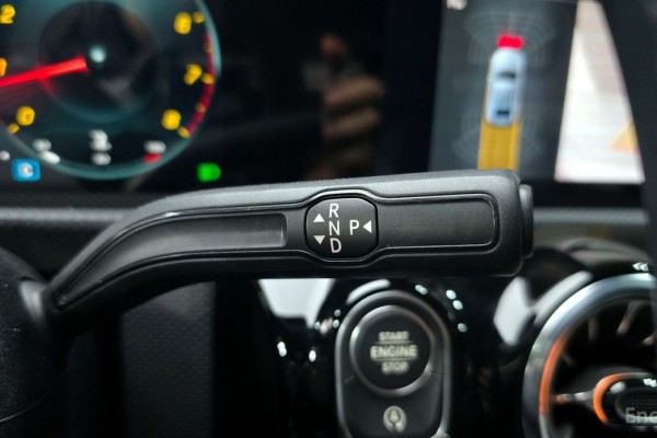 2022 Mercedes-Benz A-Класс с пробегом 56 150 км