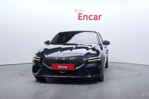 2022 Genesis G70 с пробегом 82 594 км