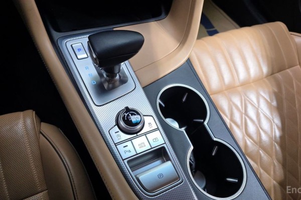 2022 Genesis G70 с пробегом 80 627 км