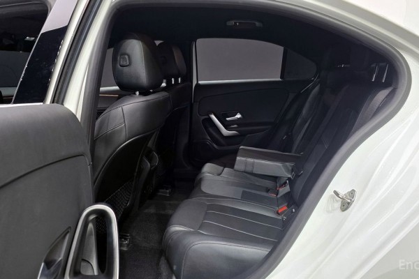 2022 Mercedes-Benz A-Класс с пробегом 56 150 км