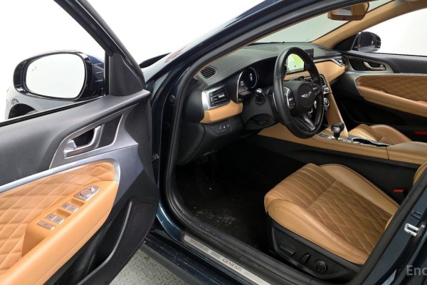 2022 Genesis G70 с пробегом 74 521 км