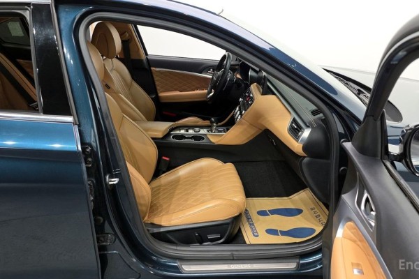 2022 Genesis G70 с пробегом 80 627 км