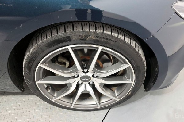 2022 Genesis G70 с пробегом 80 986 км