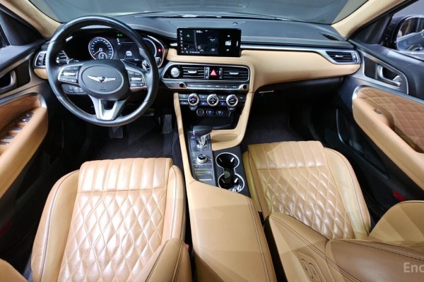 2022 Genesis G70 с пробегом 80 020 км