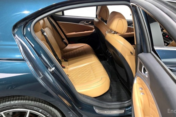 2022 Genesis G70 с пробегом 74 521 км