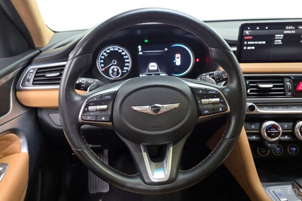 2022 Genesis G70 с пробегом 80 627 км