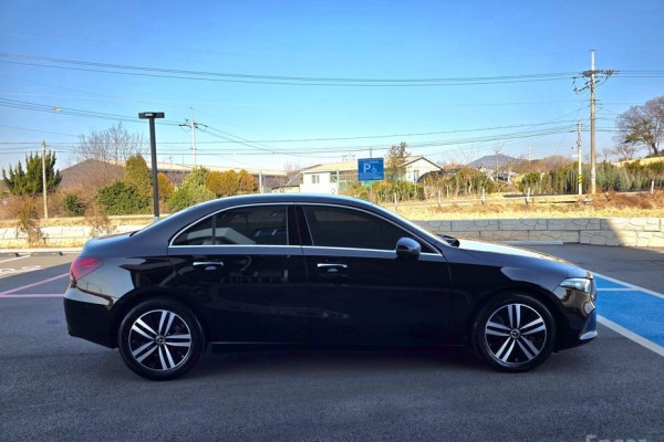 2021 Mercedes-Benz A-Класс с пробегом 61 656 км