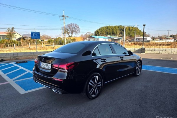 2021 Mercedes-Benz A-Класс с пробегом 61 656 км