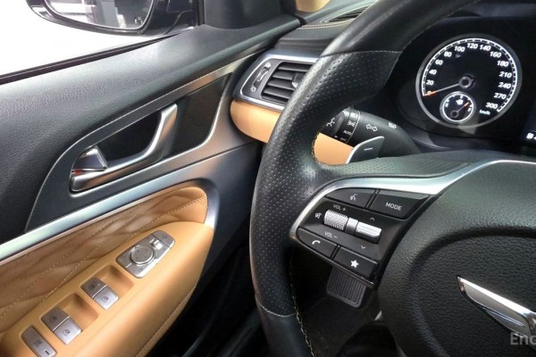 2022 Genesis G70 с пробегом 83 823 км