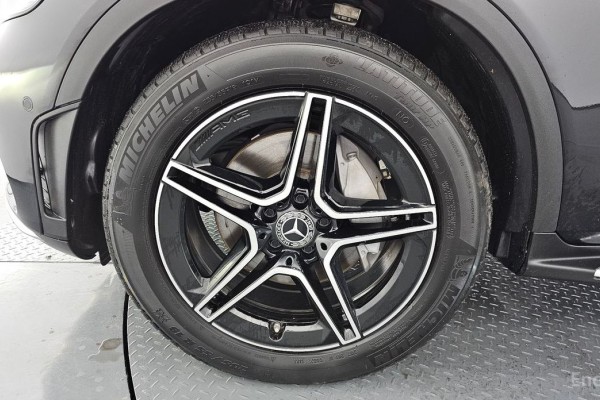 2022 Mercedes-Benz GLC с пробегом 67 214 км