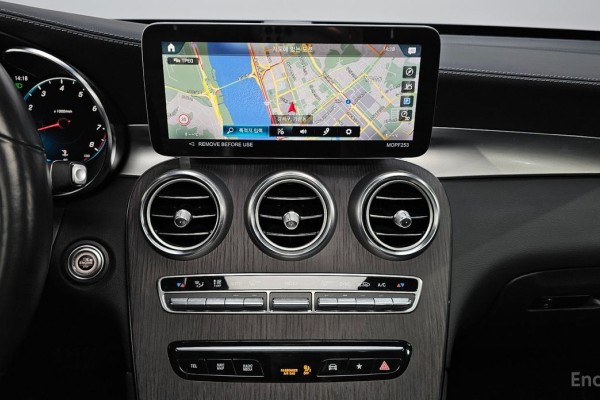 2022 Mercedes-Benz GLC с пробегом 44 610 км