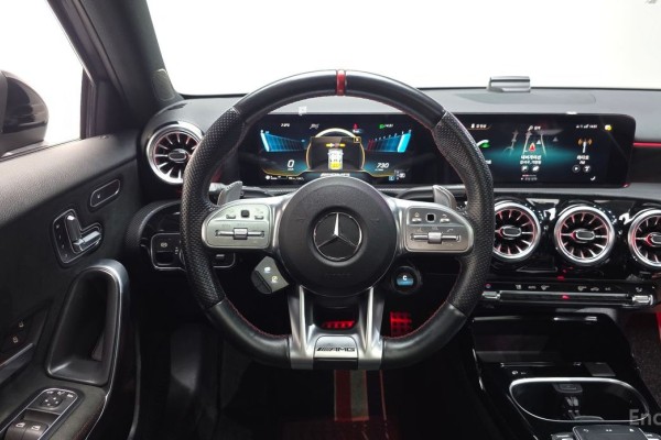 2022 Mercedes-Benz A-Класс с пробегом 61 990 км