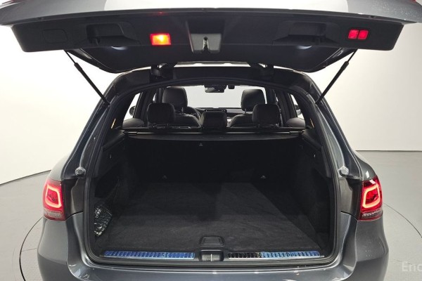 2022 Mercedes-Benz GLC с пробегом 44 610 км