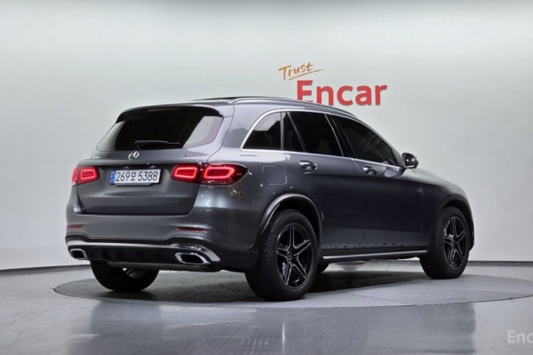 2022 Mercedes-Benz GLC с пробегом 114 520 км