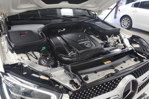 2022 Mercedes-Benz GLC с пробегом 83 332 км