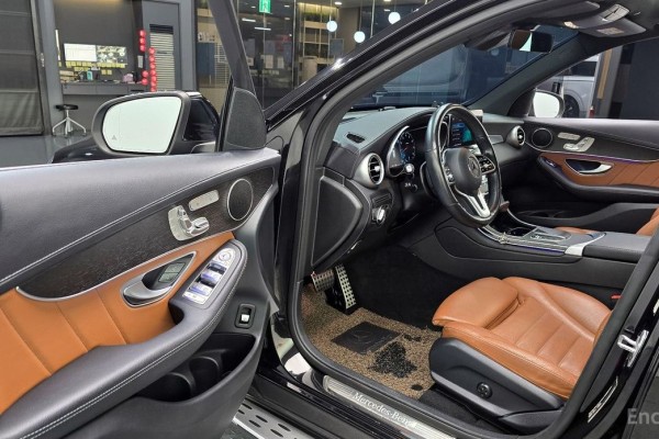 2022 Mercedes-Benz GLC с пробегом 53 645 км