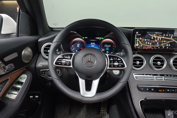 2021 Mercedes-Benz GLC с пробегом 40 620 км