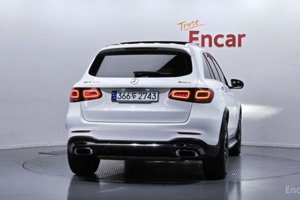 2022 Mercedes-Benz GLC с пробегом 53 915 км