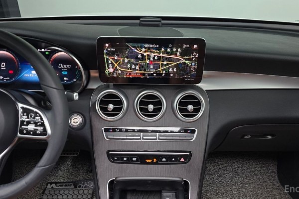 2021 Mercedes-Benz GLC с пробегом 40 620 км