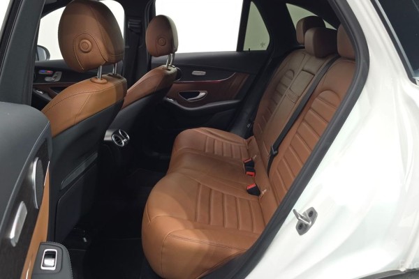 2022 Mercedes-Benz GLC с пробегом 53 915 км