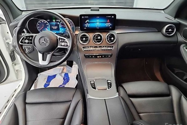 2021 Mercedes-Benz GLC с пробегом 84 117 км