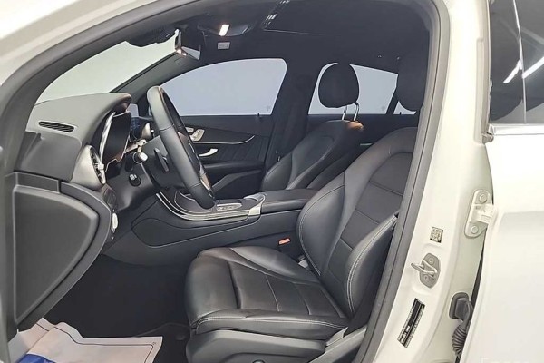 2021 Mercedes-Benz GLC с пробегом 84 117 км