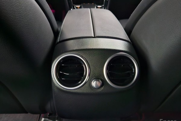 2021 Mercedes-Benz GLC с пробегом 65 366 км