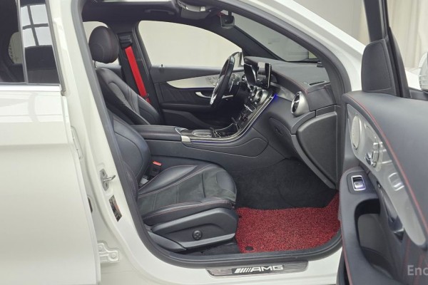 2021 Mercedes-Benz GLC с пробегом 53 327 км