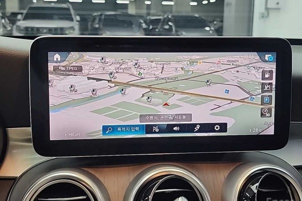 2021 Mercedes-Benz GLC с пробегом 84 117 км