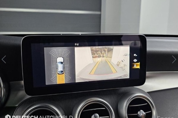 2021 Mercedes-Benz GLC с пробегом 56 042 км