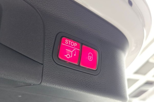 2022 Mercedes-Benz GLC с пробегом 44 465 км