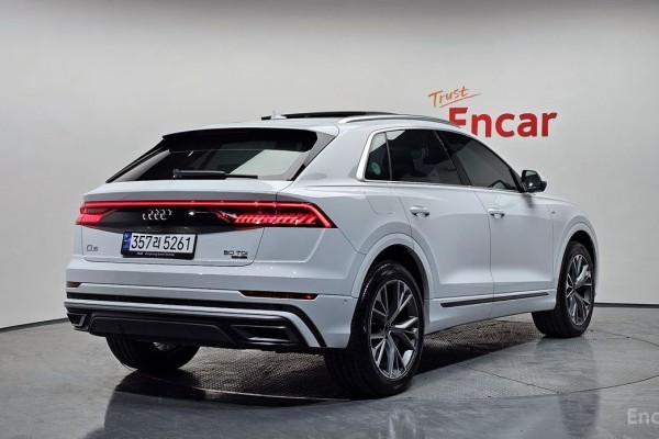 2020 Audi Q8 с пробегом 59 780 км