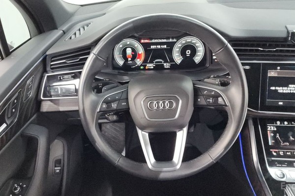 2021 Audi Q7 с пробегом 63 687 км