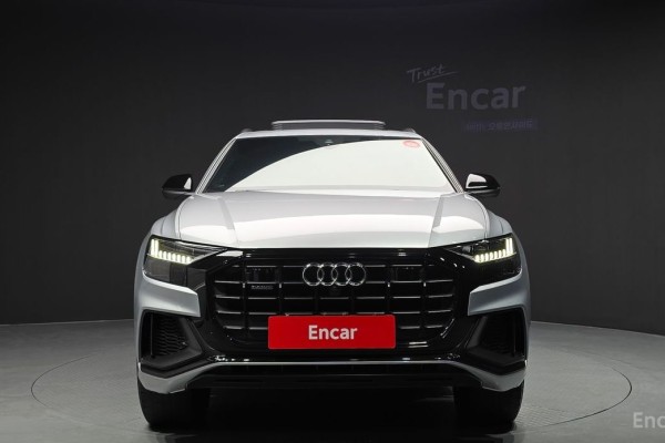 2022 Audi Q8 с пробегом 95 456 км