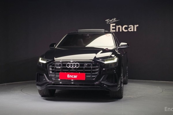 2022 Audi Q8 с пробегом 59 320 км