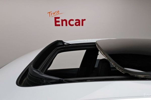 2020 Audi Q8 с пробегом 59 780 км