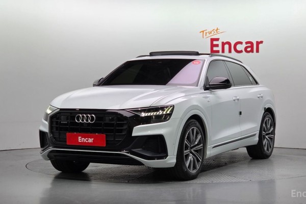 2021 Audi Q8 с пробегом 77 228 км