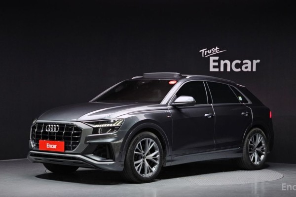 2021 Audi Q8 с пробегом 42 685 км