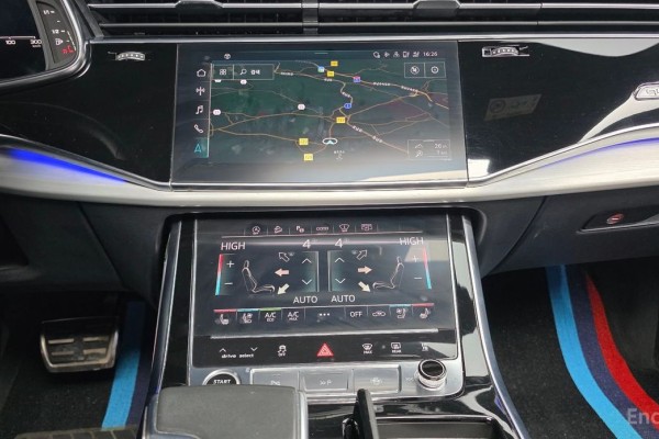 2021 Audi Q8 с пробегом 147 730 км