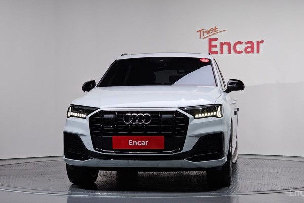 2023 Audi Q7 с пробегом 44 198 км