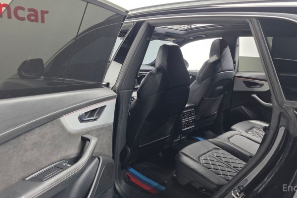 2021 Audi Q8 с пробегом 147 730 км