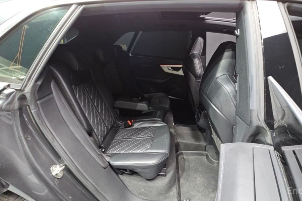 2021 Audi Q8 с пробегом 42 685 км