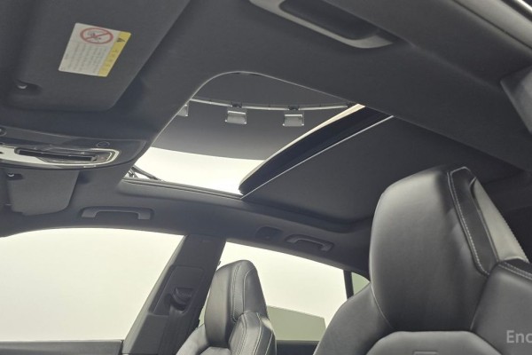 2020 Audi Q8 с пробегом 125 958 км