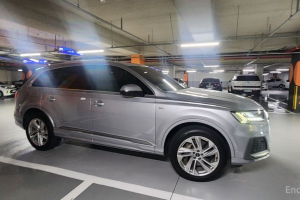 2021 Audi Q7 с пробегом 52 100 км
