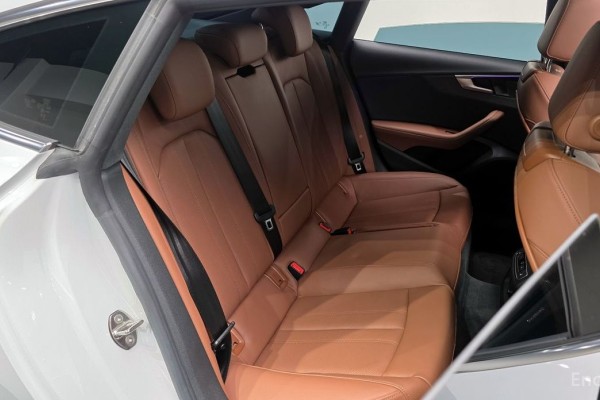 2023 Audi A5 с пробегом 21 513 км