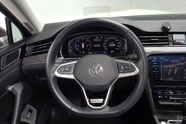 2022 Volkswagen Passat с пробегом 39 988 км