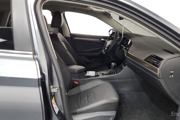 2021 Volkswagen Jetta с пробегом 31 021 км