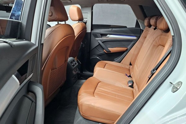 2023 Audi Q5 с пробегом 8 330 км